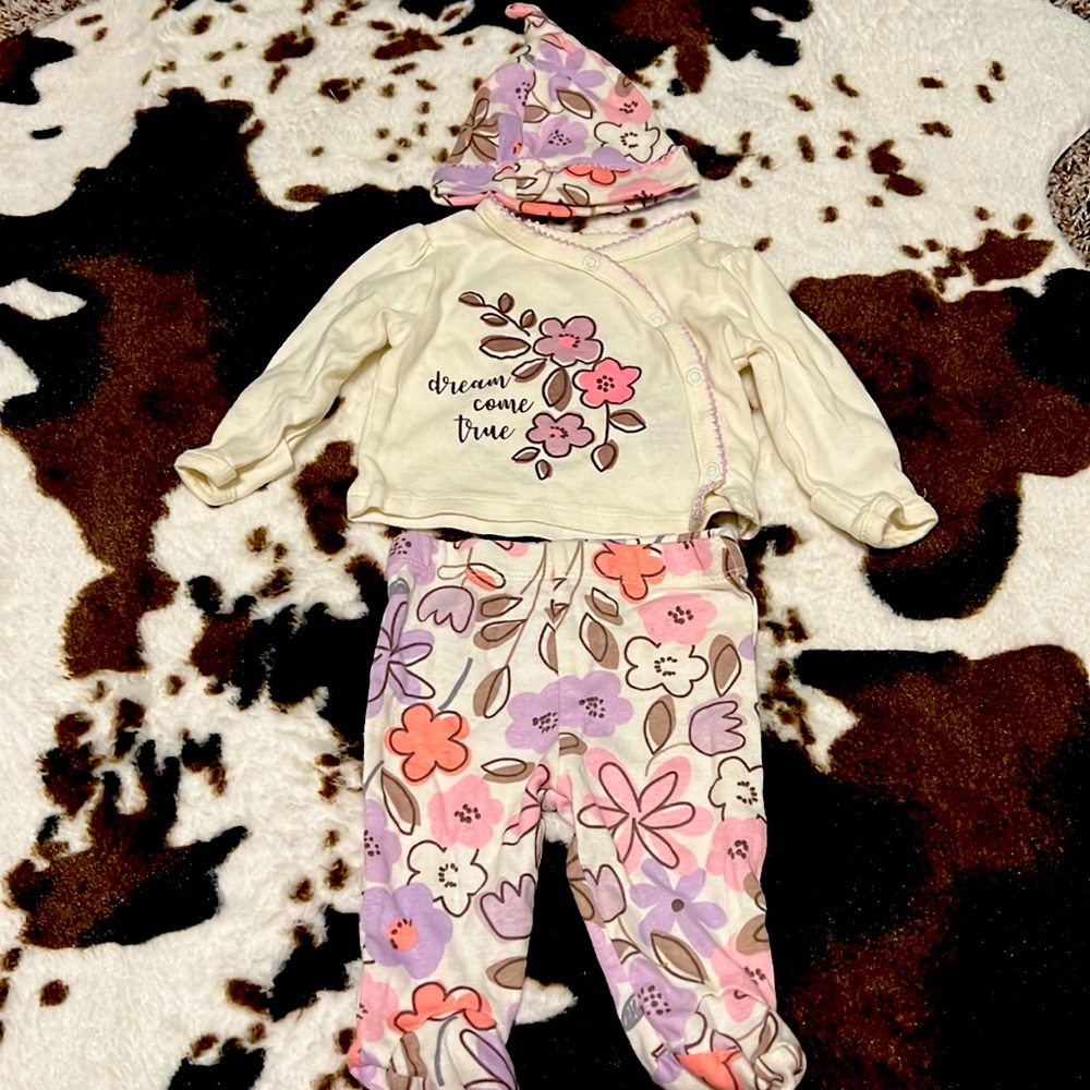 NB dream come true outfit